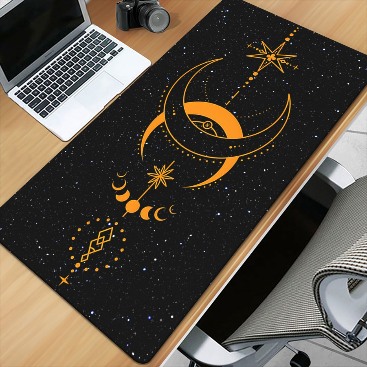 ブランド Moon Black HD プリントパッド、アイア - Gaming Keyboard Brand のレビューと価格
