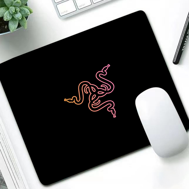 Razer 高級マウスパッド アニメ ゲーマー デスクマット - Gaming Keyboard En Mouse のレビューと価格